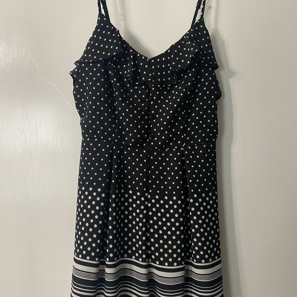 Black and white romper. Never worn! Size Small.